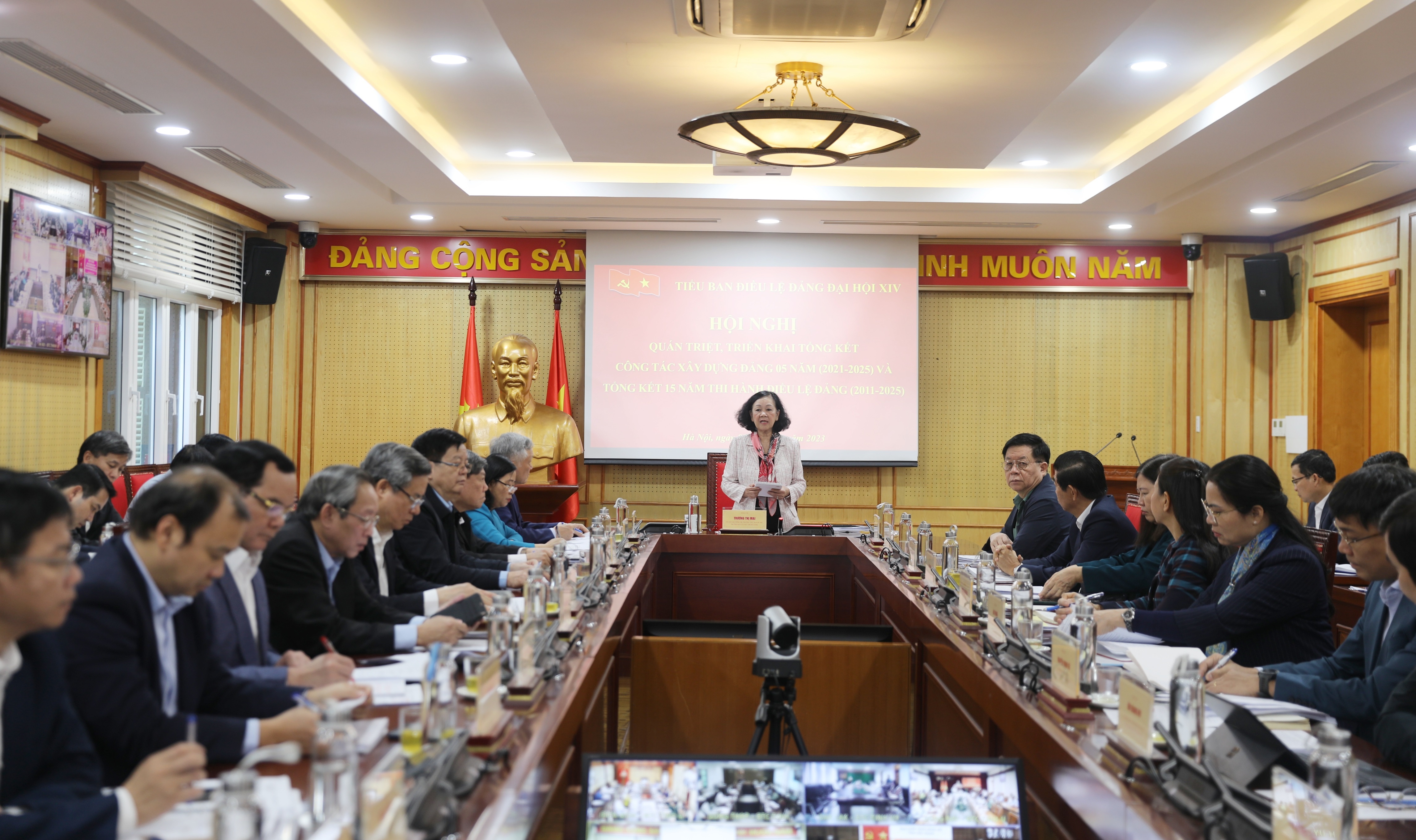 Đ/c Trương Thị Mai phát biểu kết luận tại Hội nghị.