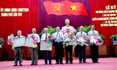 Cần Thơ chú trọng công tác cán bộ