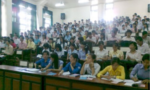 Đồng Tháp chú trọng công tác tạo nguồn, kết nạp đảng trong sinh viên