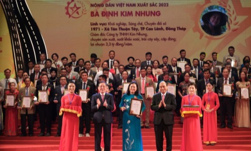 Chủ tịch nước trao danh hiệu "Nông dân Việt Nam xuất sắc 2022"