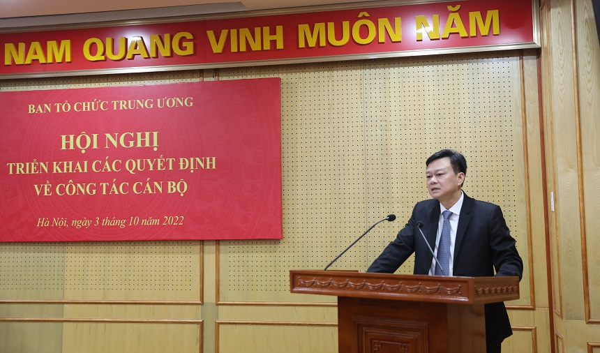 Đ/c Nguyễn Văn Phóng phát biểu nhận nhiệm vụ.