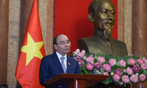 Chủ tịch nước Nguyễn Xuân Phúc gặp gỡ đại biểu Hội Cựu giáo chức Việt Nam