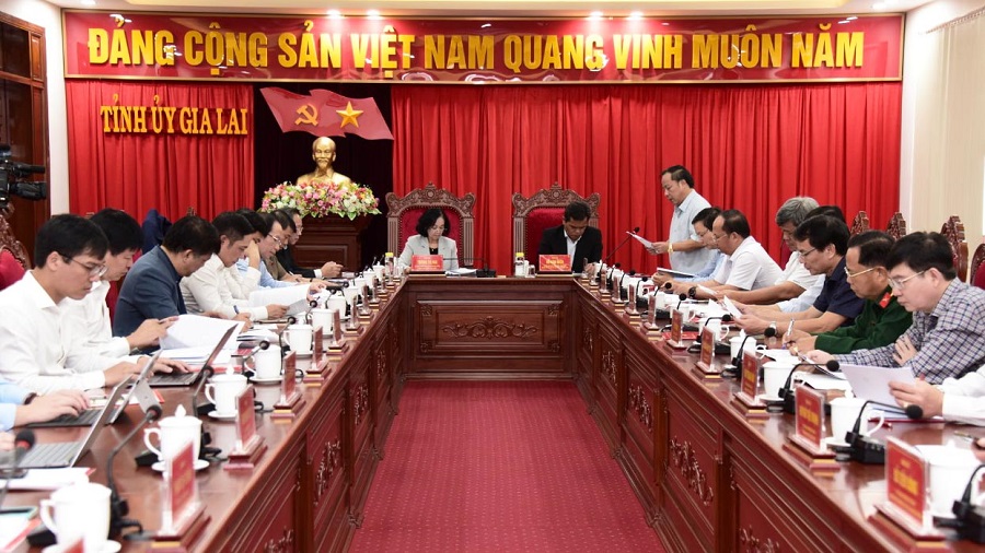 Quang cảnh buổi làm việc.