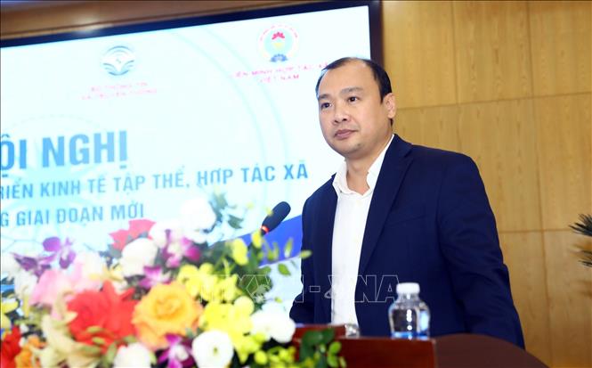 Đồng chí Lê Hải Bình, Ủy viên dự khuyết Trung ương Đảng, Phó Trưởng ban Tuyên giáo Trung ương phát biểu. Ảnh: Huy Hùng/TTXVN.