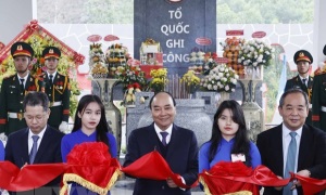 Chủ tịch nước dự Lễ khánh thành Khu tưởng niệm Hòn Tàu - Đèo Le