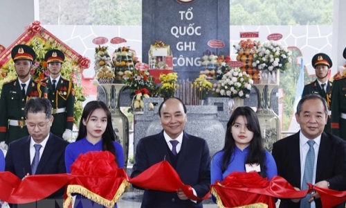 Chủ tịch nước dự Lễ khánh thành Khu tưởng niệm Hòn Tàu - Đèo Le