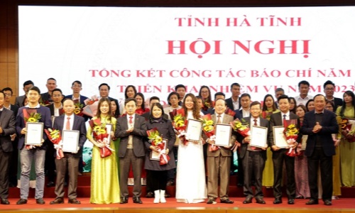 Hà Tĩnh trao Giải Báo chí cấp tỉnh về xây dựng Đảng lần thứ V - năm 2022