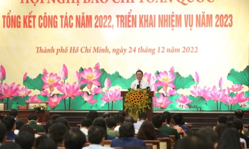 Báo chí phải đồng hành, vì lợi ích quốc gia, dân tộc