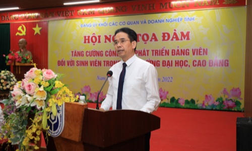 Nam Định “ươm mầm” đảng viên trong các trường đại học, cao đẳng