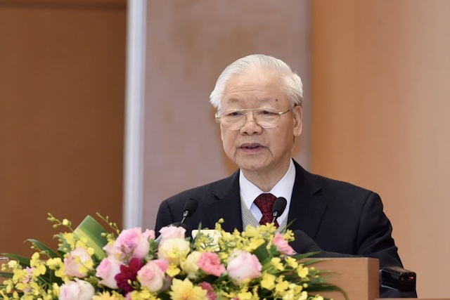 Tổng Bí thư Nguyễn Phú Trọng bổ sung bài học mới cho năm 2023, đó là: Nâng cao hơn nữa năng lực phân tích, dự báo; chủ động, nhạy bén nắm bắt những diễn biến mới của tình hình; kịp thời, quyết liệt xử lý có hiệu quả các vấn đề; việc nào dứt điểm việc đó, không để kéo dài, gây ách tắc, lãng phí nguồn lực; thích ứng linh hoạt với các tình huống mới phát sinh - Ảnh: VGP/Nhật Bắc.
