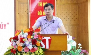 Bế giảng Lớp nghiên cứu, trao đổi chuyên đề “Kỹ năng lãnh đạo dành cho bí thư, phó bí thư huyện ủy”
