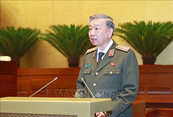 Đại tướng Tô Lâm, Bộ trưởng Bộ Công an phát biểu giải trình, làm rõ một số vấn đề đại biểu Quốc hội nêu. Ảnh: TTXVN