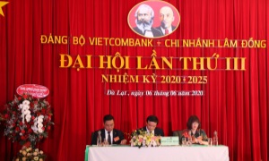 Công tác xây dựng tổ chức đảng tại Ngân hàng TMCP Ngoại thương Việt Nam Chi nhánh Lâm Đồng
