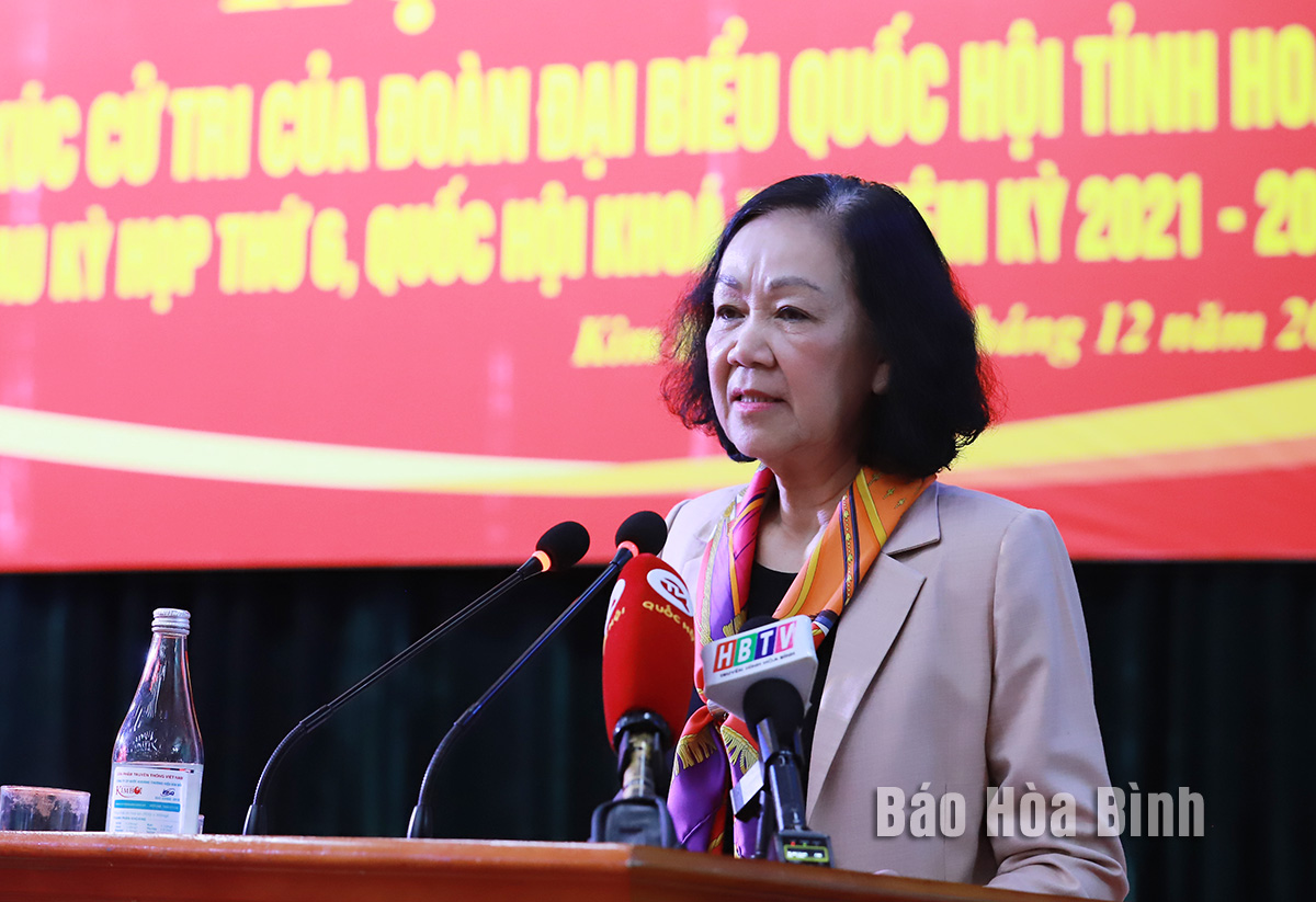 Đồng chí Trương Thị Mai, Ủy viên Bộ Chính trị, Thường trực Ban Bí thư, Trưởng Ban Tổ chức Trung ương phát biểu tại hội nghị.