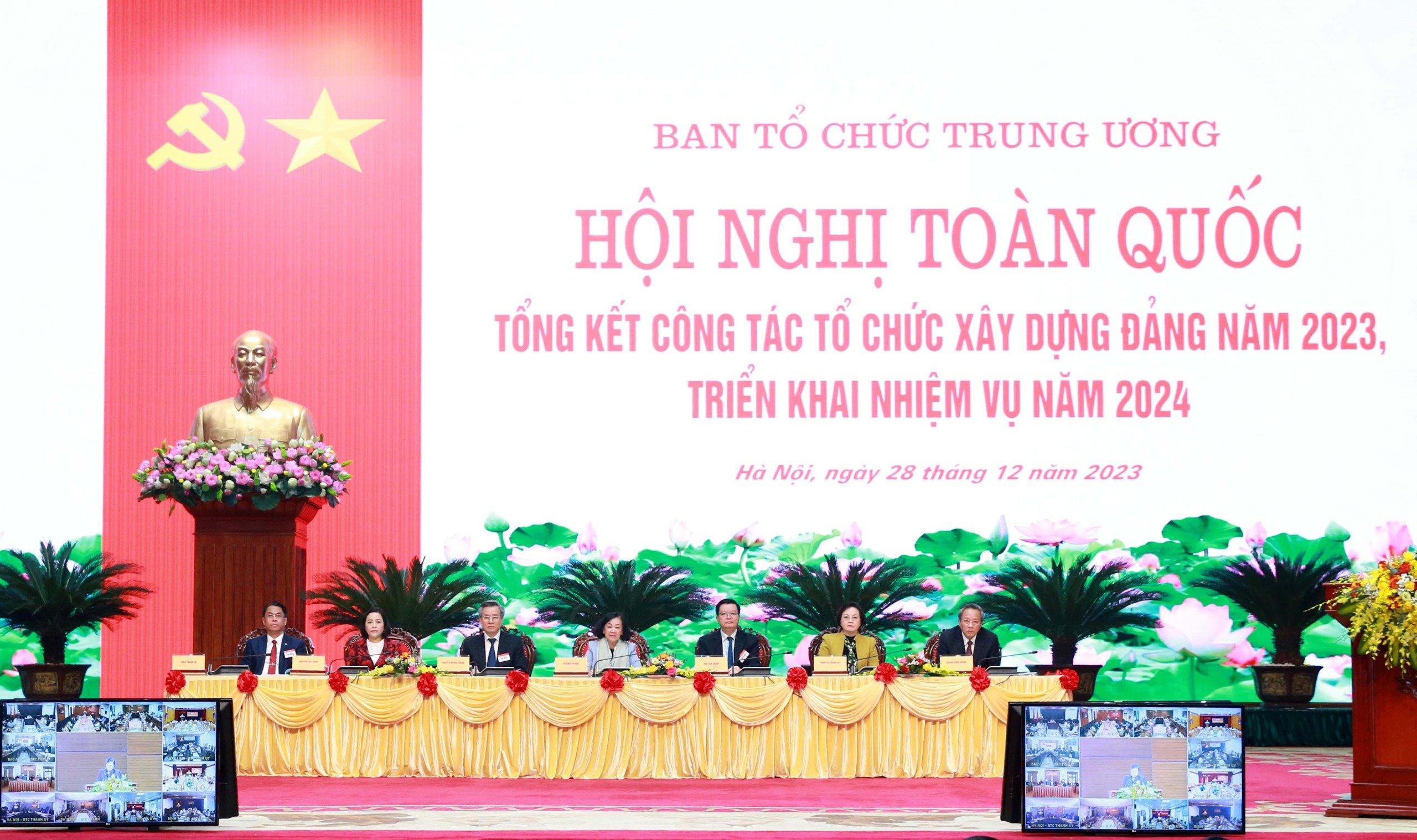 Các đồng chí Lãnh đạo Ban Tổ chức Trung ương tại Hội nghị.