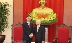 Tổng Bí thư Nguyễn Phú Trọng tiếp Bí thư Khu ủy Quảng Tây Lưu Ninh