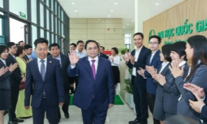 Thủ tướng gửi thông điệp quan trọng về đào tạo nhân lực khi tới thăm trụ sở mới của Đại học Quốc gia Hà Nội