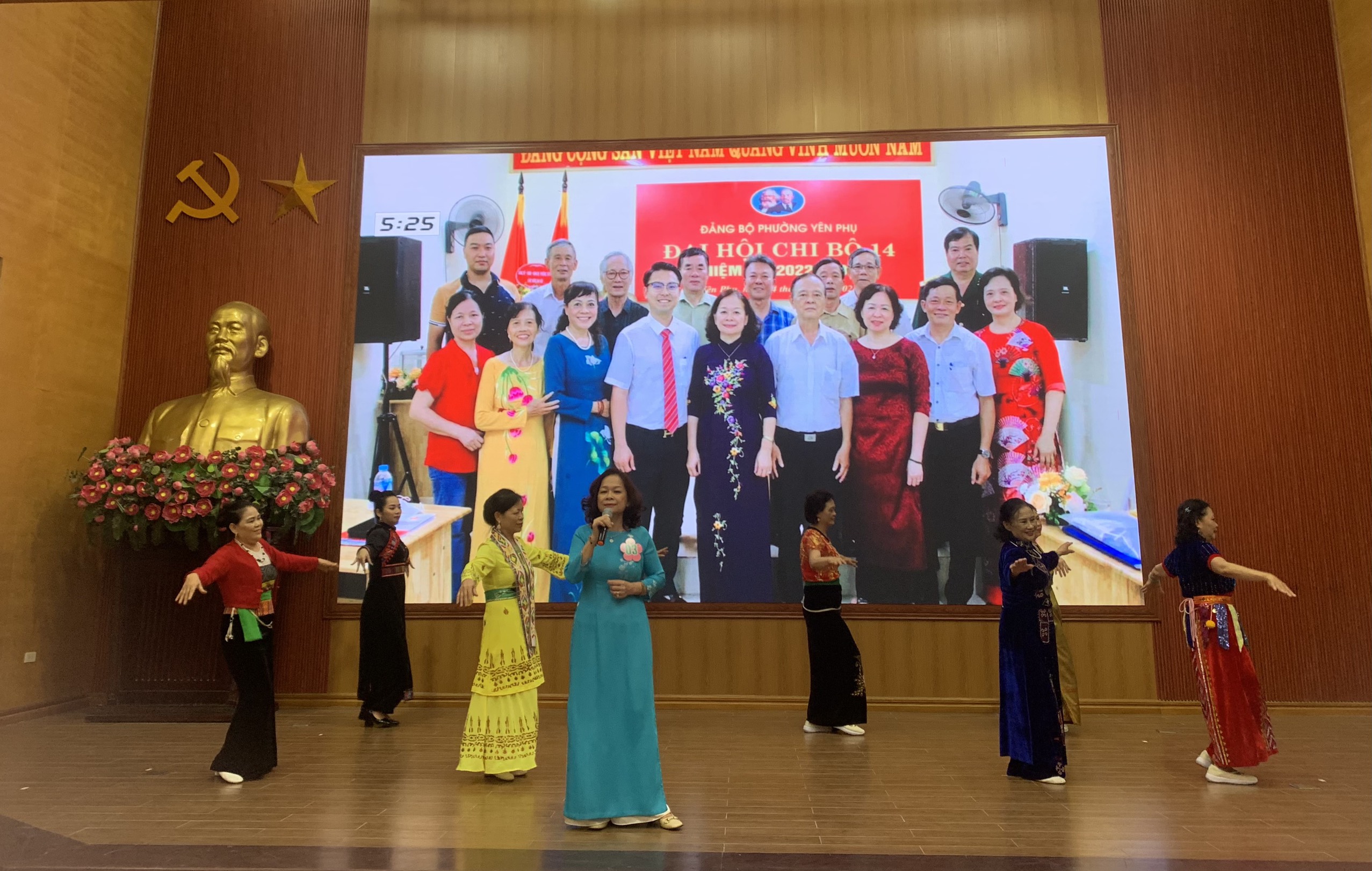 Phần giới thiệu bản thân và đơn vị của Bí thư Chi bộ kiêm Trưởng ban Công tác Mặt trận TDP 14 phường Yên Phụ.