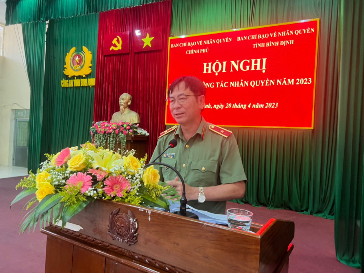 Thiếu tướng Nguyễn Văn Kỷ, Phó Chánh Văn phòng thường trực Ban Chỉ đạo Nhân quyền nhấn mạnh, công tác nhân quyền là trách nhiệm của toàn hệ thống chính trị.