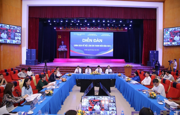 Quang cảnh diễn đàn tại điểm cầu chính.