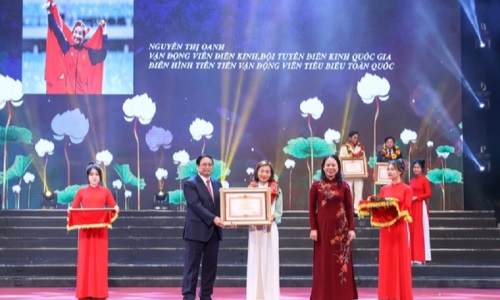 Thủ tướng Phạm Minh Chính: Đẩy mạnh thi đua, tỏa sáng tinh thần yêu nước, cống hiến, dám nghĩ, dám làm