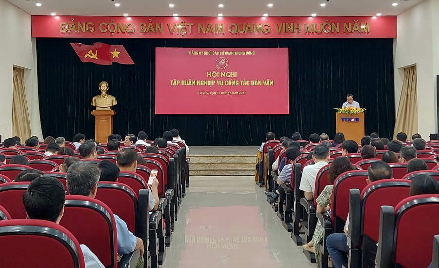 Toàn cảnh Hội nghị.