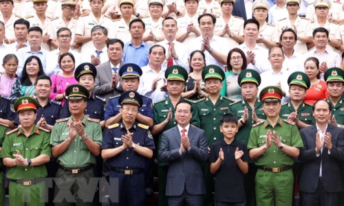 Tổ quốc mãi ghi công các anh hùng, liệt sỹ trong phòng, chống ma túy