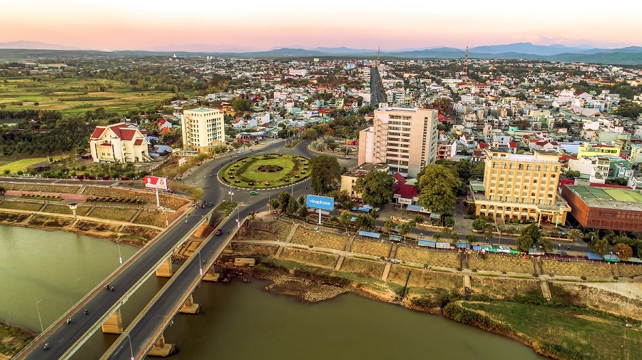 Thành phố Kon Tum ngày càng đổi mới, khởi sắc.