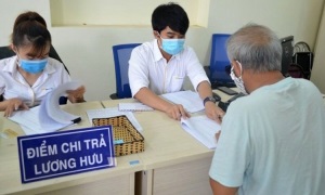 BHXH Việt Nam: Tổ chức chi trả lương hưu, trợ cấp BHXH và trợ cấp hằng tháng theo mức hưởng mới từ ngày 14-8-2023