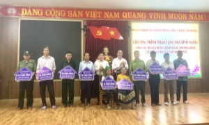 Đảng ủy Khối Các cơ quan Trung ương trao tặng nhà tình nghĩa cho các gia đình chính sách tại Thanh Hóa