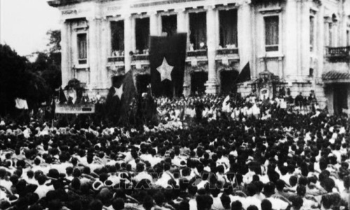 Nhân tố quyết định thắng lợi của Cách mạng Tháng Tám năm 1945