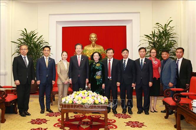 hường trực Ban Bí thư Trương Thị Mai và đoàn đại biểu Đảng Công minh Nhật Bản.
