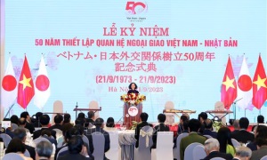 Đồng chí Trương Thị Mai, Ủy viên Bộ Chính trị, Thường trực Ban Bí thư, Trưởng Ban Tổ chức Trung ương dự Lễ kỷ niệm 50 năm Ngày thiết lập quan hệ ngoại giao Việt Nam - Nhật Bản