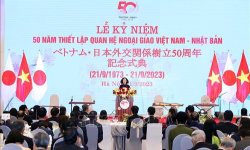 Đồng chí Trương Thị Mai, Ủy viên Bộ Chính trị, Thường trực Ban Bí thư, Trưởng Ban Tổ chức Trung ương dự Lễ kỷ niệm 50 năm Ngày thiết lập quan hệ ngoại giao Việt Nam - Nhật Bản