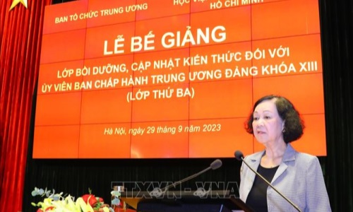 Thường trực Ban Bí thư, Trưởng Ban Tổ chức Trung ương Trương Thị Mai dự Lễ bế giảng Lớp bồi dưỡng kiến thức đối với Ủy viên Trung ương Đảng (Lớp thứ ba)