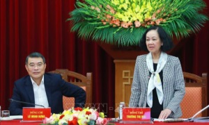 Đồng chí Trương Thị Mai chủ trì Hội nghị giao ban công tác với các bí thư tỉnh ủy, thành ủy
