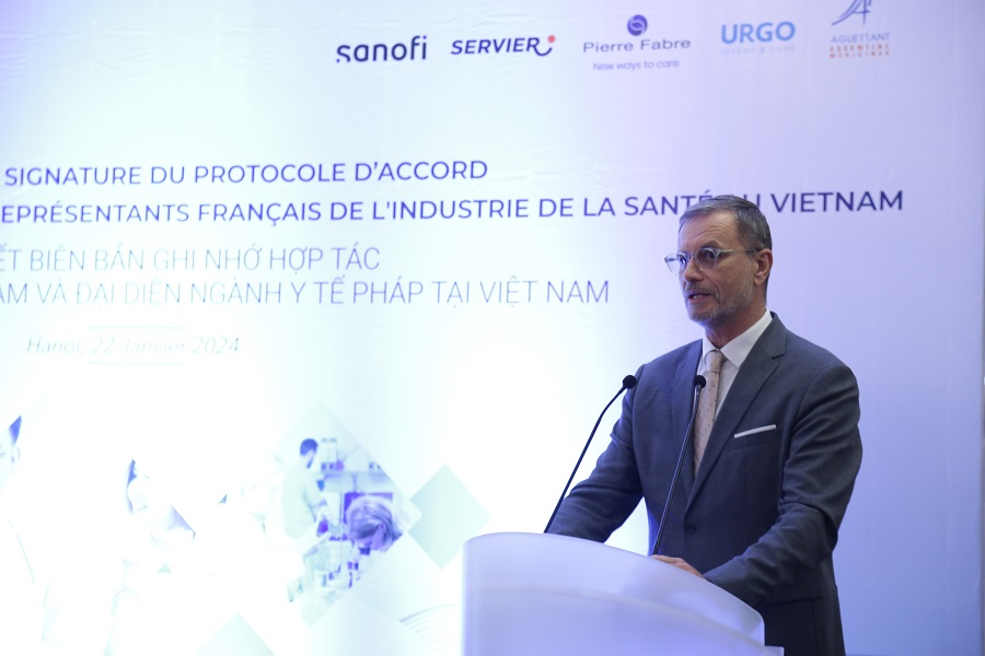ông Olivier Brochet - Đại sứ đặc mệnh toàn quyền Cộng hòa Pháp tại Việt Nam