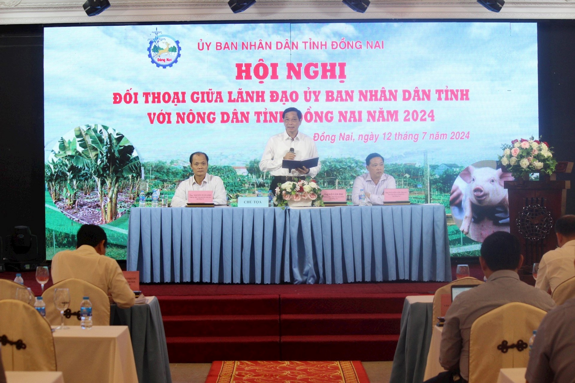 Phó Chủ tịch UBND tỉnh Đồng Nai Võ Văn Phi phát biểu tại Hội nghị