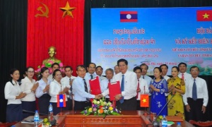 Đảng Nhân dân Cách mạng Lào chăm lo đào tạo, bồi dưỡng cán bộ