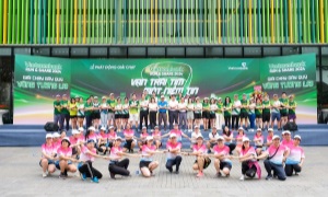 Giải chạy “Vietcombank Run & Share 2024: Vạn trái tim - Một niềm tin” tiếp tục đóng góp cho quỹ “Vững tương lai”, hỗ trợ học bổng cho học sinh, sinh viên nghèo vượt khó, tài năng