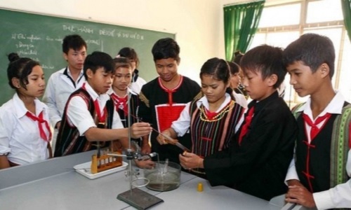 Thúc đẩy quyền giáo dục vùng đồng bào dân tộc thiểu số và miền núi