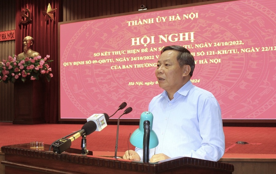 Đồng chí Nguyễn Văn Phong, Phó Bí thư Thường trực Thành ủy phát biểu tại Hội nghị.