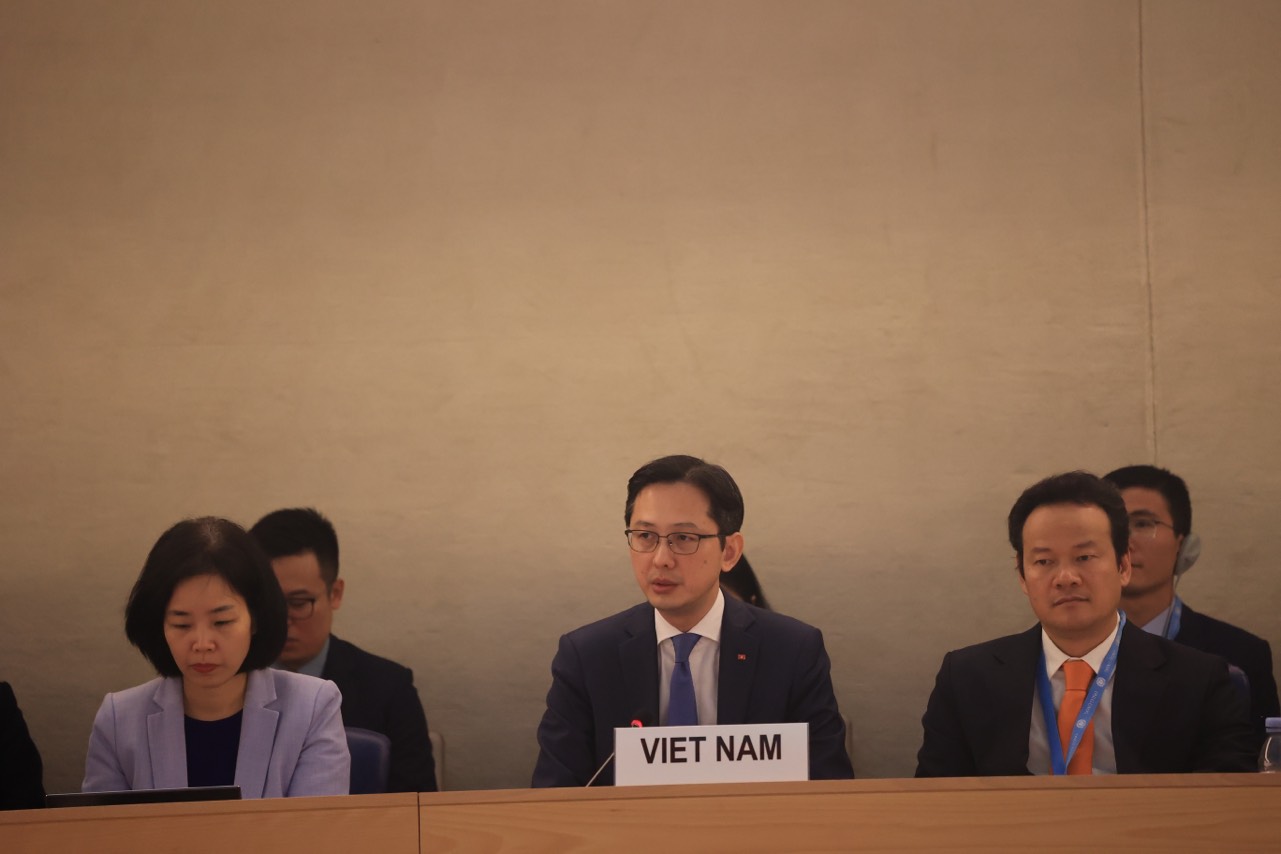 Thứ trưởng Đỗ Hùng Việt phát biểu tại Phiên đối thoại