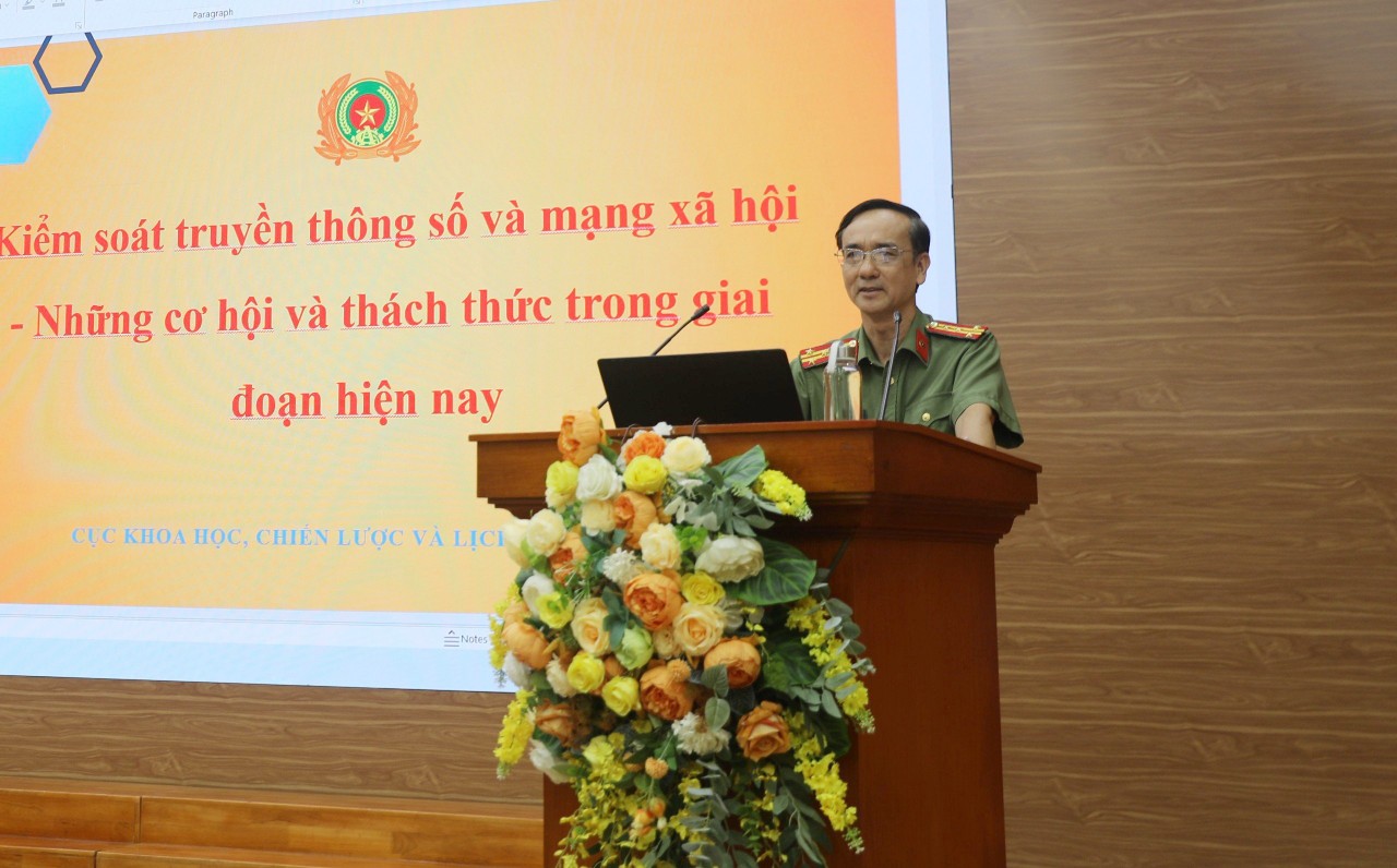 Đại tá