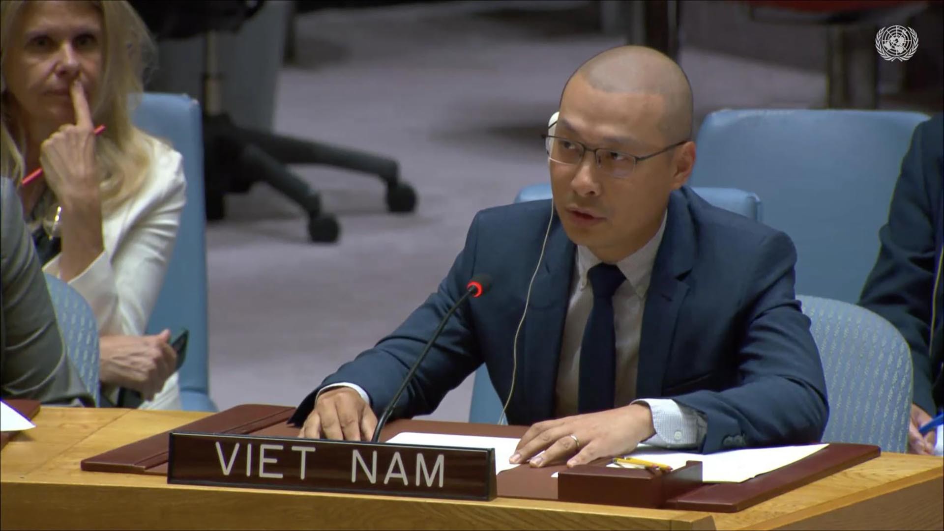 Công sứ Nguyễn Hoàng Nguyên, Phó Trưởng Phái đoàn thường trực Việt Nam tại Liên hợp quốc phát biểu tại phiên họp.