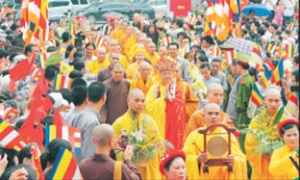 An lạc Phật giáo hòa trong vinh quang của Đảng