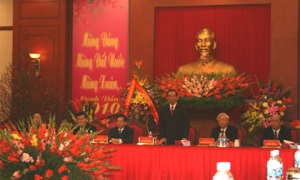 Đoàn đại biểu kiều bào chúc mừng lãnh đạo Đảng, Nhà nước nhân kỷ niệm 80 năm Ngày thành lập Đảng