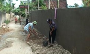 Thực hiện Nghị quyết Trung ương 4 (khóa XI) gắn với học, làm theo tấm gương Bác Hồ