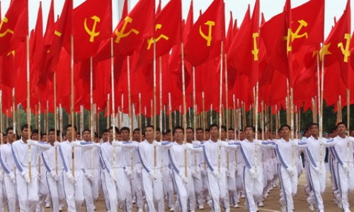 Đảng và đời, tín nhiệm và tín ngưỡng