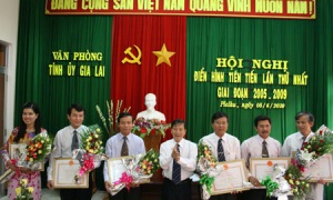 Văn phòng Tỉnh ủy Gia Lai học và làm theo Bác